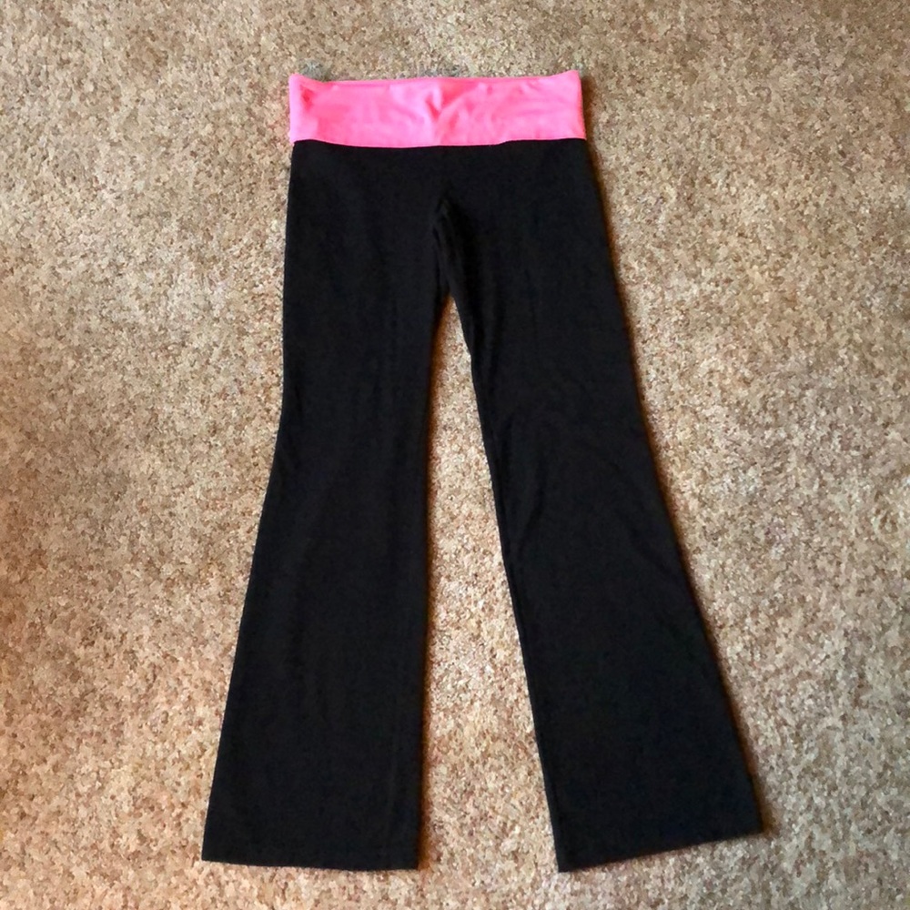 PINK yoga pants